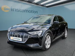 Schwarz Gebraucht 2022 Audi e-tron SUV | 33.799 € (Teuer)