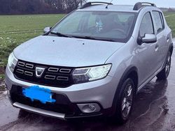 Silber Gebraucht 2017 Dacia Sandero Stepway Kleinwagen | 6.990 € (Superpreis)