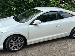 Weiß Gebraucht 2010 Renault Laguna Coupé Night&Day Coupé | 4.700 €