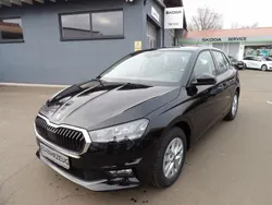 Raceblau und blackmagic Neu 2025 Skoda Fabia Selection Kleinwagen | 19.990 € (Etwas zu teuer)