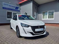 Weiß Gebraucht 2024 Peugeot 208 Allure Kleinwagen | 17.900 € (Fairer Preis)