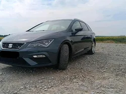 Grau Gebraucht 2020 Seat Leon FR Kombi | 18.999 € (Fairer Preis)