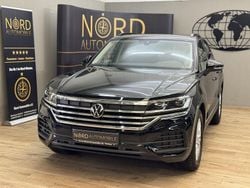 Grenadillschwarz met (metallic) Gebraucht 2025 VW Touareg SUV | 52.989 € (Guter Preis)
