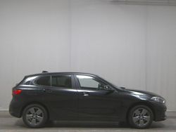 Schwarz Gebraucht 2023 BMW 118 Advantage Kleinwagen | 17.980 € (Superpreis)