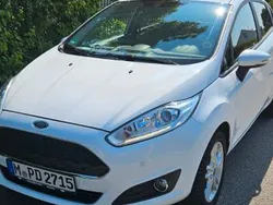 Weiß Gebraucht 2017 Ford Fiesta Celebration Kleinwagen | 8.950 € (Fairer Preis)