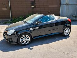 Schwarz Gebraucht 2007 Opel Tigra Cabrio | 1.950 € (Fairer Preis)