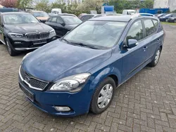 Blau Gebraucht 2012 Kia Ceed Sportswagon Kombi | 5.950 € (Fairer Preis)