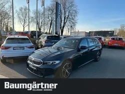 Schwarz Gebraucht 2024 BMW 330 M Sport Kombi | 39.890 € (Superpreis)