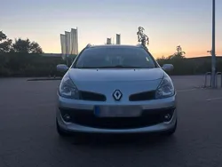 Silber Gebraucht 2009 Renault Clio GrandTour Rip Curl Kombi | 2.900 €