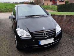 Schwarz Gebraucht 2011 Mercedes A160 Van / Kleinbus | 6.900 € (Etwas zu teuer)
