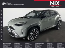 Urban khaki / black Gebraucht 2024 Toyota Yaris Cross Edition SUV | 35.940 € (Etwas zu teuer)