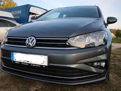 Grau Gebraucht 2019 VW Golf Sportsvan Van / Kleinbus | 14.799 € (Fairer Preis)