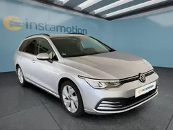 Silber Gebraucht 2021 VW Golf VIII Life Kombi | 22.099 € (Fairer Preis)