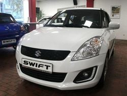 Weiß Gebraucht 2015 Suzuki Swift Club Limousine | 10.790 € (Fairer Preis)