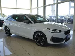 Nevada weiss (metallic) Gebraucht 2024 Cupra Leon Kombi | 26.810 € (Superpreis)
