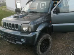Grau Gebraucht 2005 Suzuki Jimny SUV | 5.000 € (Etwas zu teuer)