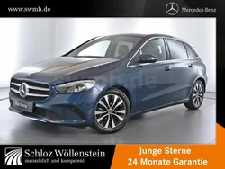 Blau Gebraucht 2022 Mercedes B180 Progressive Van / Kleinbus | 23.870 € (Guter Preis)