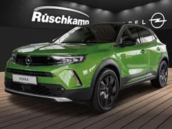 Matcha green/metalliclackieru Gebraucht 2023 Opel Mokka Ultimate SUV | 24.880 € (Etwas zu teuer)