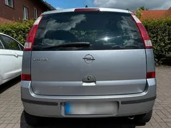 Grau Gebraucht 2003 Opel Meriva Van / Kleinbus | 1.300 € (Guter Preis)