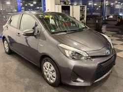Grau Gebraucht 2012 Toyota Yaris Hybrid Life Kleinwagen | 8.990 € (Teuer)