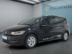 Schwarz Gebraucht 2025 VW Touran Van / Kleinbus | 46.949 €
