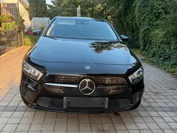Schwarz Gebraucht 2020 Mercedes A250 Kleinwagen | 23.500 € (Etwas zu teuer)
