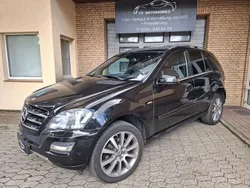 Schwarz Gebraucht 2011 Mercedes ML350 Edition SUV | 11.880 € (Guter Preis)
