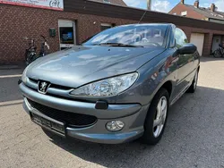 Grau Gebraucht 2006 Peugeot 206 CC Platinum Cabrio | 2.490 € (Fairer Preis)