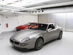 Grau Gebraucht 2005 Maserati 4200 | 15.900 €