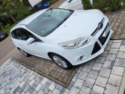Weiß Gebraucht 2014 Ford Focus Titanium Kombi | 4.500 € (Guter Preis)