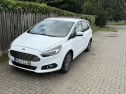 Weiß Gebraucht 2019 Ford S-MAX Titanium Van / Kleinbus | 15.990 € (Etwas zu teuer)