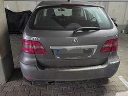 Grau Gebraucht 2008 Mercedes B170 Van / Kleinbus | 4.850 € (Fairer Preis)