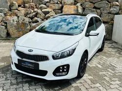 Weiß Gebraucht 2017 Kia Ceed Sportswagon GT-Line Kombi | 9.999 € (Guter Preis)