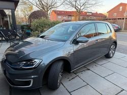 Grau Gebraucht 2017 VW Golf Limousine | 12.500 €