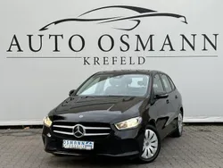 Schwarz Gebraucht 2022 Mercedes B250e Van / Kleinbus | 22.949 € (Guter Preis)