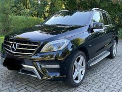Schwarz Gebraucht 2012 Mercedes ML350 SUV | 15.900 € (Guter Preis)