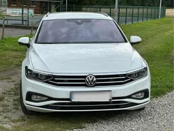 Weiß Gebraucht 2021 VW Passat Business Kombi | 20.900 € (Guter Preis)