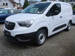 Weiß Gebraucht 2024 Opel Combo-e Life Van / Kleinbus | 23.990 € (Fairer Preis)
