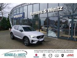 Silber metallic Gebraucht 2024 Volvo XC40 Plus SUV | 35.450 € (Fairer Preis)