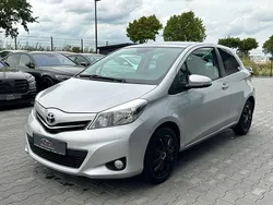 Silber Gebraucht 2010 Toyota Yaris Life Kleinwagen | 4.950 € (Etwas zu teuer)