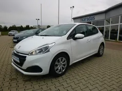 Weiß Gebraucht 2019 Peugeot 208 Active Kleinwagen | 11.400 € (Etwas zu teuer)