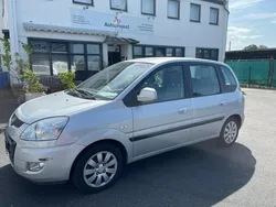 Silber Gebraucht 2009 Hyundai Matrix Comfort Van / Kleinbus | 2.390 € (Teuer)