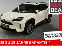 Weiß Gebraucht 2024 Toyota Yaris Cross Style SUV | 28.780 € (Fairer Preis)