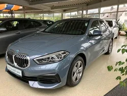 Grau Gebraucht 2024 BMW 118 Advantage Kleinwagen | 23.440 € (Fairer Preis)