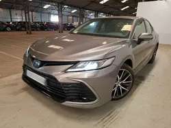 Precious metal Gebraucht 2021 Toyota Camry Hybrid Executive Limousine | 26.061 €