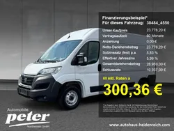 Weiss Gebraucht 2023 Fiat Ducato Van | 23.776 €
