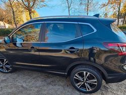 Schwarz Gebraucht 2018 Nissan Qashqai N-Connecta SUV | 13.980 € (Guter Preis)