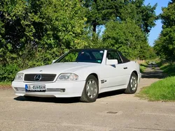 Weiß Gebraucht 1992 Mercedes SL300 Cabrio | 23.700 €