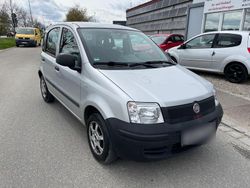 Silber Gebraucht 2011 Fiat Panda Kleinwagen | 2.000 €