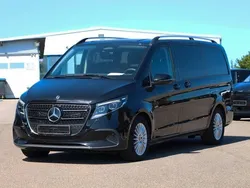 Schwarz Gebraucht 2024 Mercedes V300 Style Van / Kleinbus | 70.890 €
